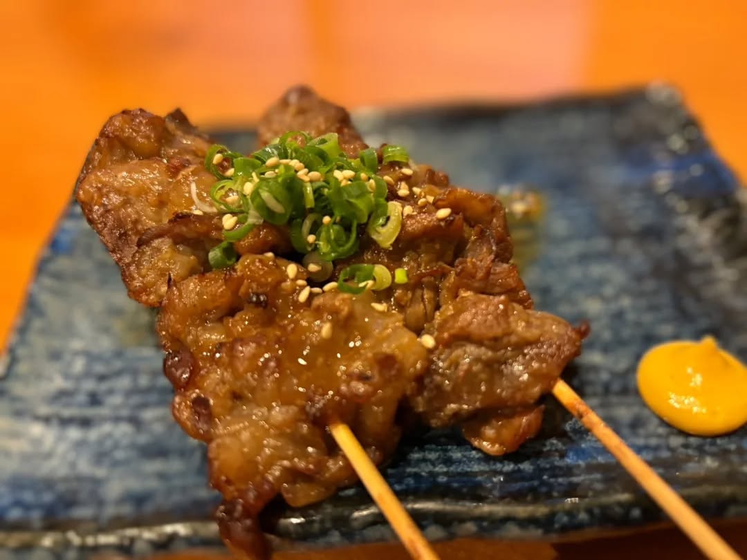 『温盛の台所えんがわ』

〜おすすめおつまみ紹介〜

【牛すじのどて串焼き】

味噌をベースにした
特製の甘辛いタレで
じっくり煮込まれてとろとろ〜
つまみに最適です♪

是非〜

うまうま〜

#カフェ巡り　にハマる #