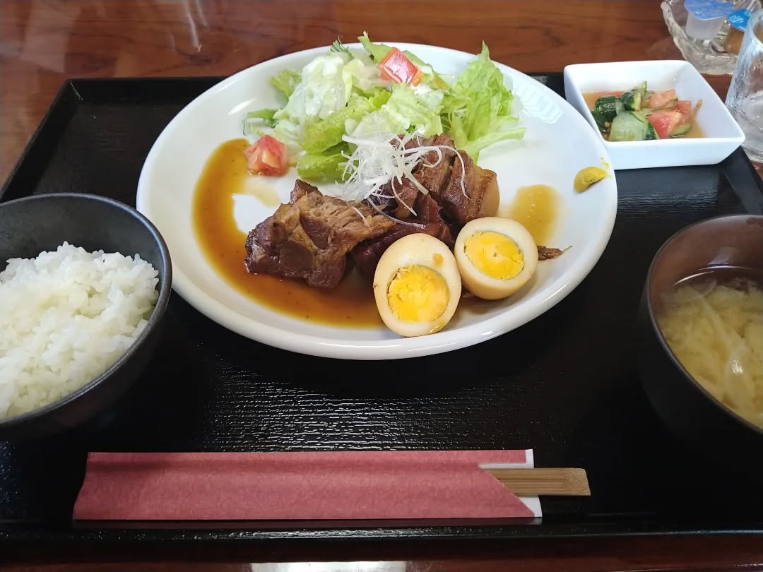 4月15日にオープンした
恩師の監修のお店行ってきました！

【自然豚の店　ICOCCA】

低温調理した自然豚を楽しめる店
ハンバーグや角煮も美味しいです

食べれなかったカレーなども気になります〜

※美味しくて自然豚のトンテキ
写真をとり忘れました🤣

是非〜

うまうま〜